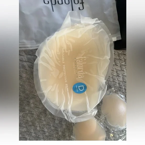 falorda open chic set silicone strapless adhesive bra Size D - Picture 7 of 8